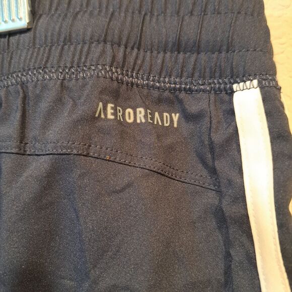 Adidas 3-Stripes Pacer Woven Shorts Navy Blue AeroReady NWT Womens Size 2XL New - Picture 6 of 13